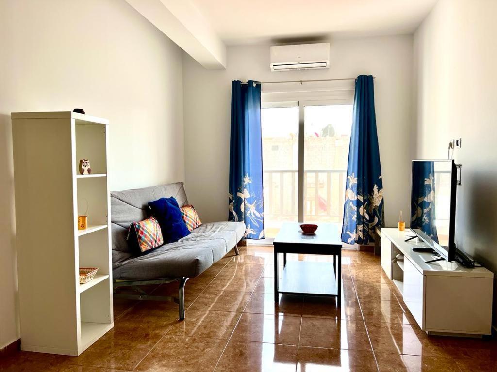 Franmay Apartments - 7 Modern Apartments Near The Beach & City, Perfect For Nomads, Travellers, Families, Watersports! Santa Maria Quarto foto